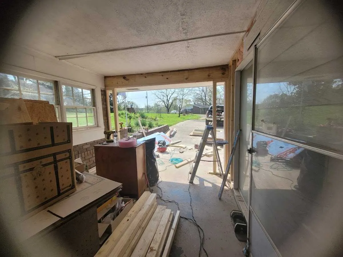 Air movers and dehumidifier for Water Mitigation Services in Lanett